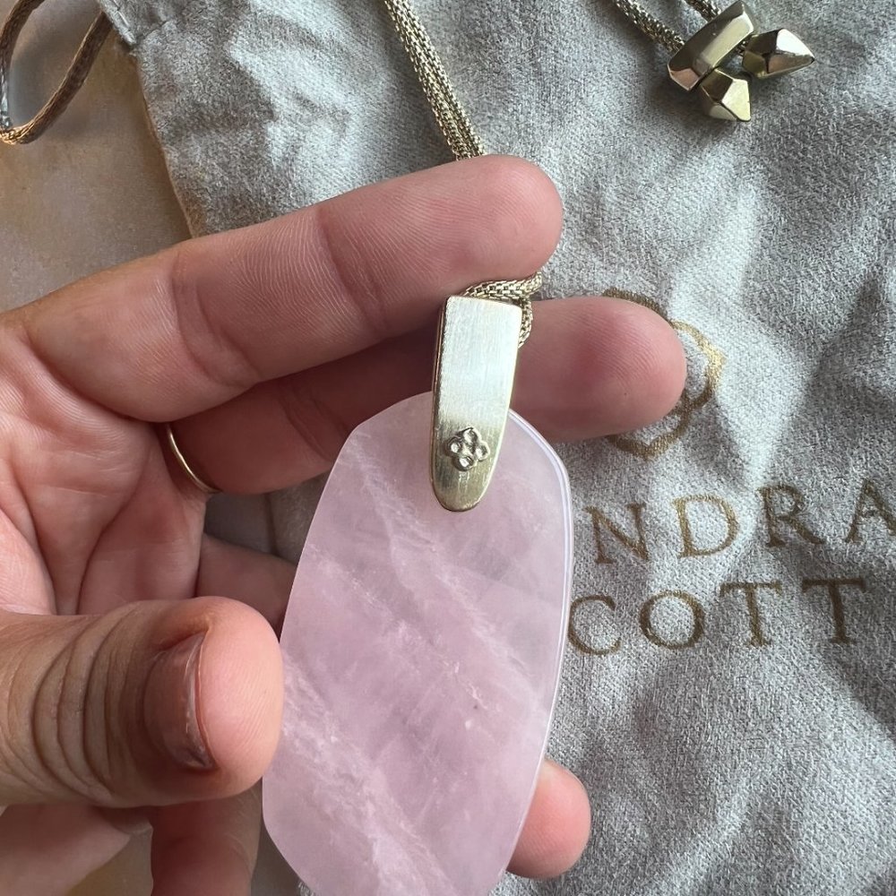 Kendra Scott Inez Gold Long Pendant Necklace in Rose Quartz